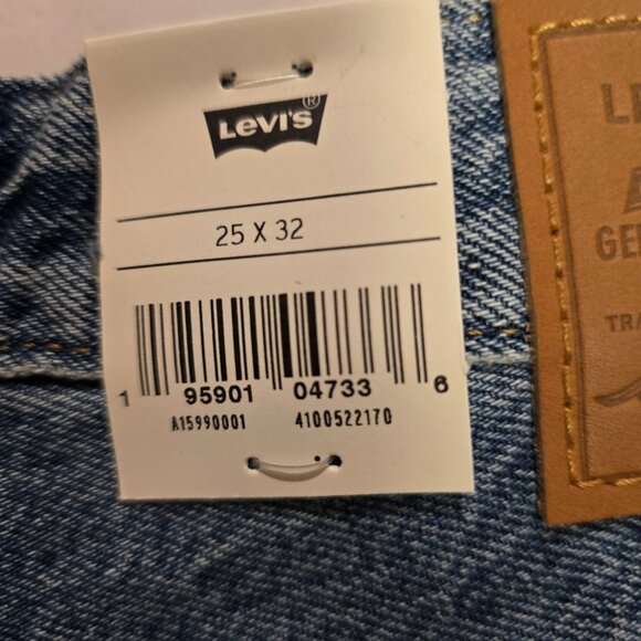 Levis Premium Women High Loose Flare Jeans Distressed Wide Leg Size 25x32 NWT - Picture 13 of 14